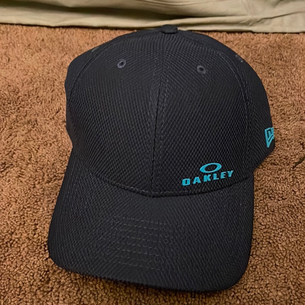 Oakley/New Era Cap